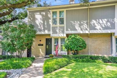 Main picture of 7615 Woodthrush Dr