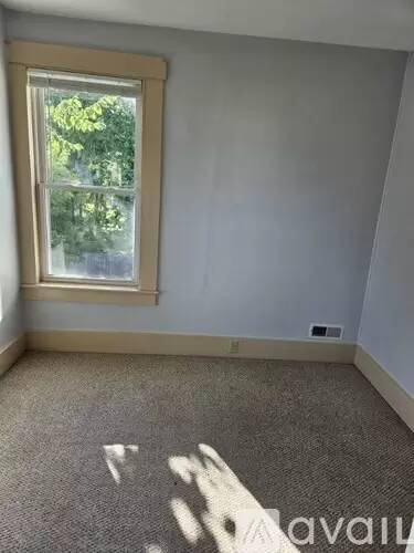 Main picture of 245 Locust St