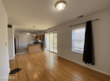 Main picture of 3425 W Shakespeare Ave