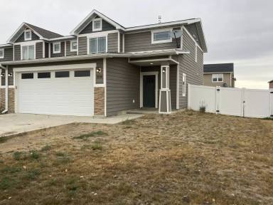 Main picture of 3601 9th Ave NE