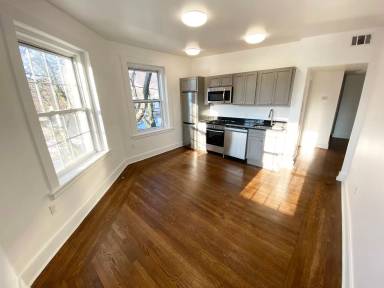 Main picture of 833 Whalley Ave