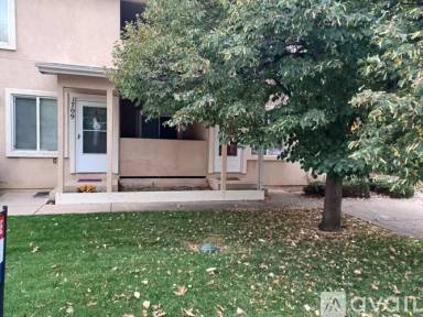 Main picture of 1713 Woodburn St