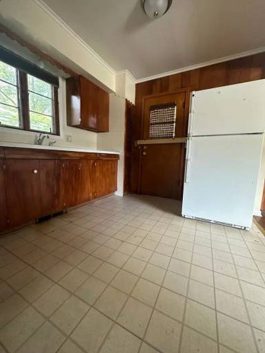 Main picture of 1910 Fairfax Rd