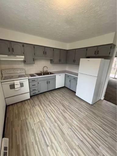 Main picture of 295 Canova Dr
