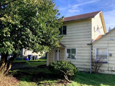 Main picture of 2495 Pershing St