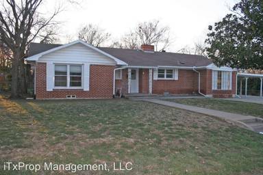 Main picture of 819 Thomas St