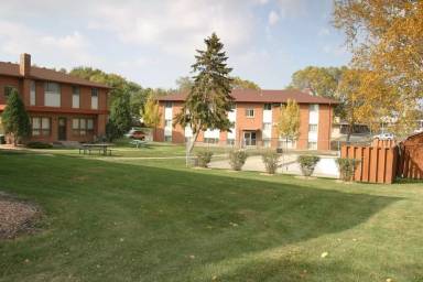 Main picture of 9100 Lyndale Ave S