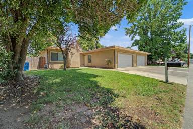 Main picture of 1175 And 1177 Forestwood Dr