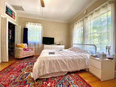 Main picture of 919 Heths Ave