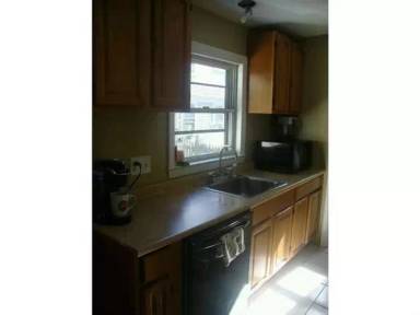 Main picture of 73 Oakland Ave