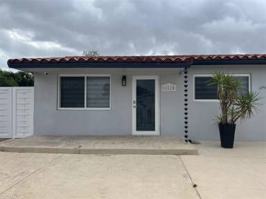 Main picture of 11450 SW 196th St