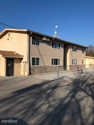 Main picture of 7630 El Camino Real