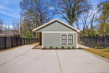 Main picture of 1840 Merriman Ave