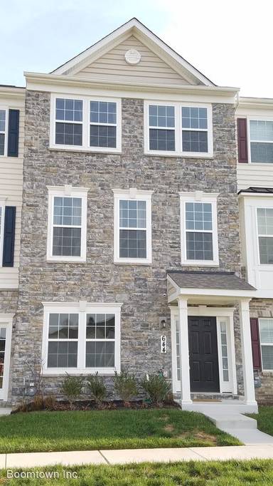 Main picture of 644 Blandwood Rd