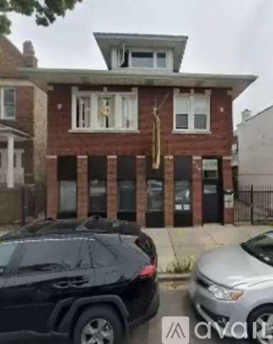 Main picture of 937 W 31st St