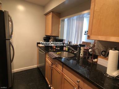 Main picture of 1661 Washington St
