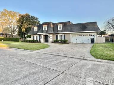 Main picture of 204 Fort Jackson St