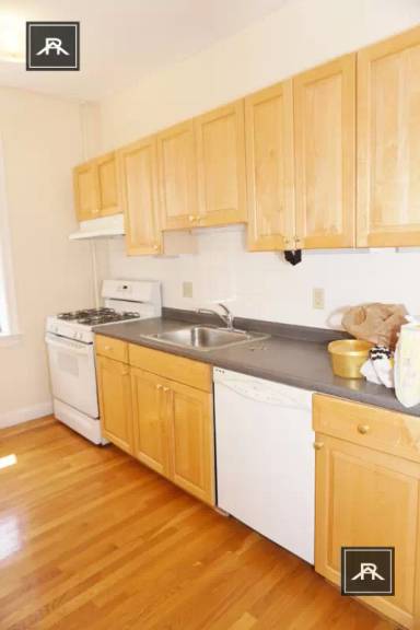 Main picture of 1340 Commonwealth Ave Apartments