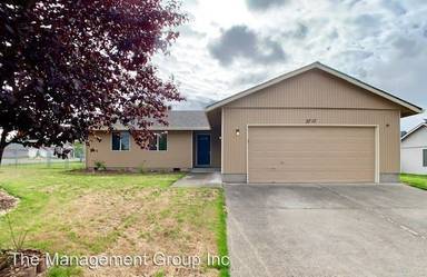 Main picture of 2707 NE 146th Ct