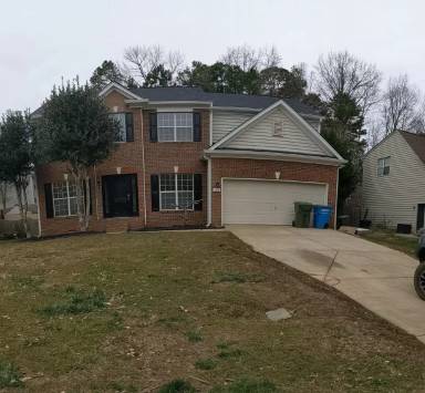 Main picture of 124 Creekside Dr