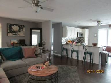 Main picture of 802 Greenview Cir