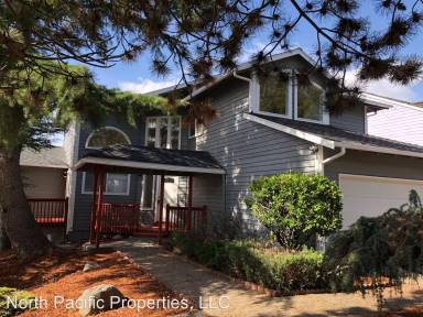 Main picture of 3007 Cedar Ave S