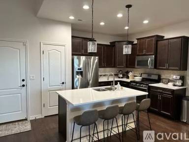 Main picture of 1743 Portland Gold Dr