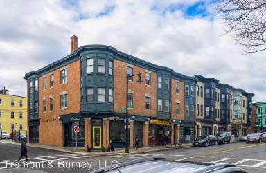 Main picture of 1510 Tremont St