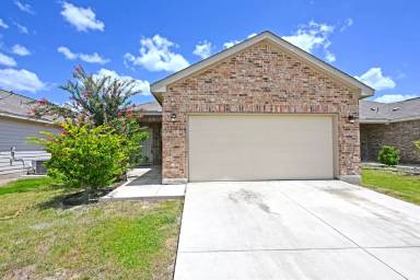 Main picture of 133 Buttercup Bnd