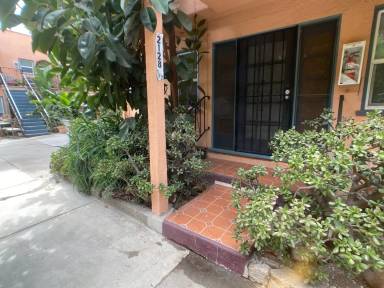 Main picture of 2124 E Florida St