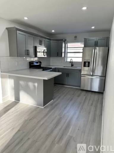 Main picture of 2770 SW 2nd St