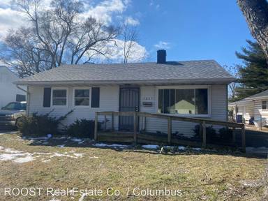 Main picture of 3237 E Fulton St