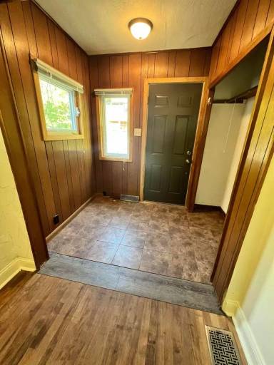 Main picture of 1718 New St