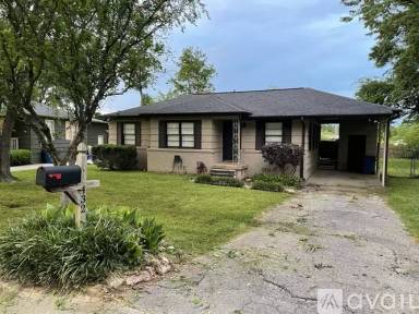 Main picture of 420 Woodvale Ln
