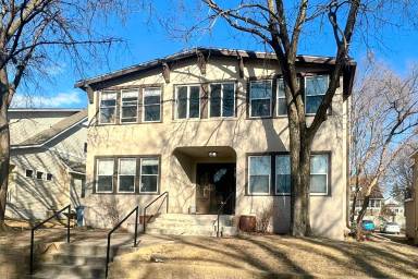 Main picture of 2313 Fillmore St NE