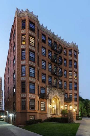 Main picture of 315 Park View Ter