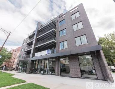 Main picture of 2533 W Fullerton Ave