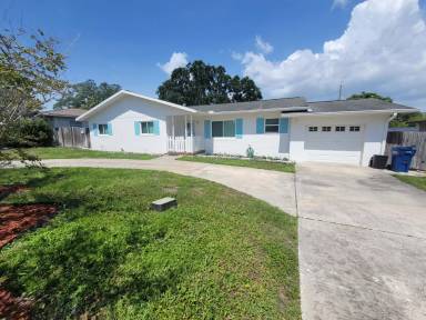 Main picture of 1041 Indian Rocks Rd S