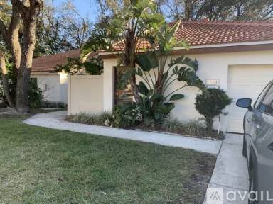 Main picture of 1004 W Pebble Beach Cir