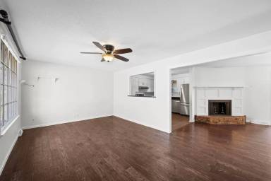 Main picture of 2560 Memorial Drive Ext