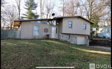 Main picture of 6533 Lincoln Ave