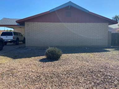 Main picture of 1733 E Campus Dr