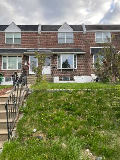Main picture of 2130 Robbins Ave