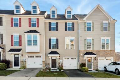 Main picture of 128 Cricket Dr