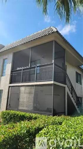 Main picture of 330 Racquet Club Rd