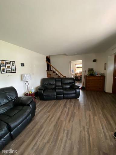 Main picture of 219 S Water St