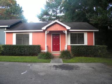Main picture of 1604 Carolwood Ct