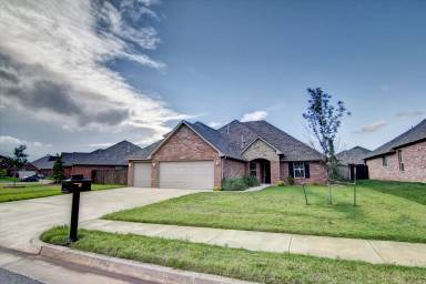 Main picture of 1501 Switchgrass Rd