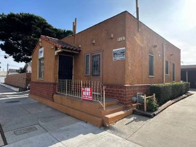 Main picture of 312 E Carson St
