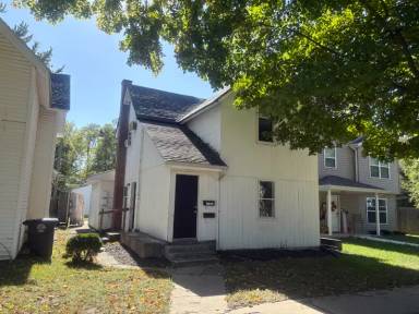 Main picture of 1315 Huestis Ave